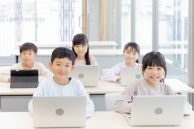 保護者が知りたい!プログラミング教室でのサポートの形とポイント